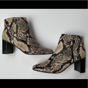 MARC FISHER RAGON SQUARE TOE SNAKE BOOTIE Sz 7.5
